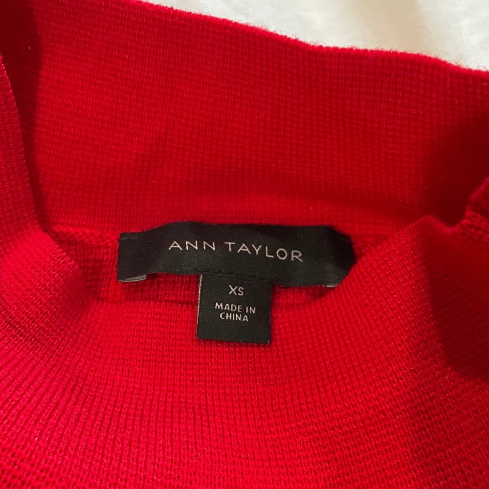 Ann Taylor Red Mock Neck Elbow Sleeve Knit Sweater Top Womens XS - Picture 5 of 5